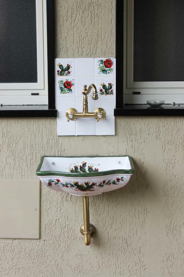 B&B Appiddaveru Catania Bagian luar foto